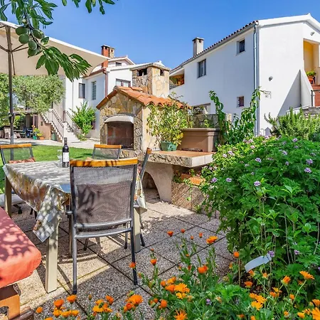 With Parking Space Banjole, - 7036 Apartamento Pula