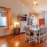 Apartments With Parking Space Banjole - Pula - 7036 Pula
